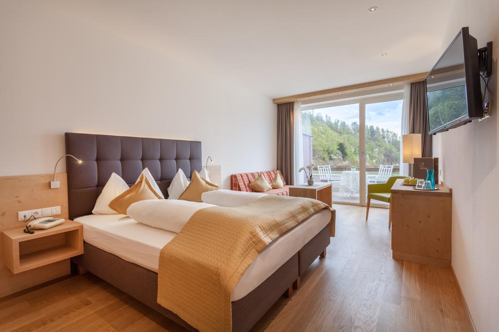 Hotel Kiendl Schenna Eksteriør billede
